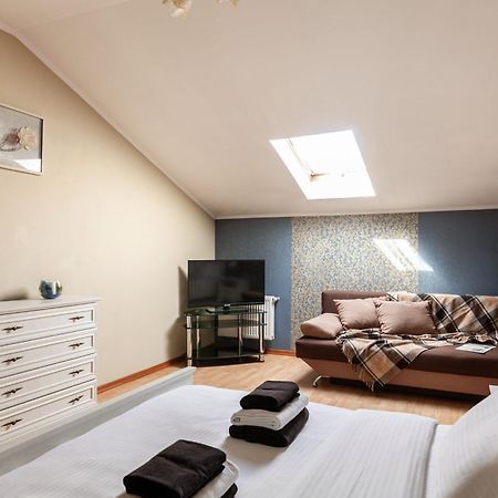 Alfa Apartments Ohiienka 17 2 リヴィウ エクステリア 写真