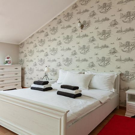 Alfa Apartments Ohiienka 17 2 リヴィウ エクステリア 写真